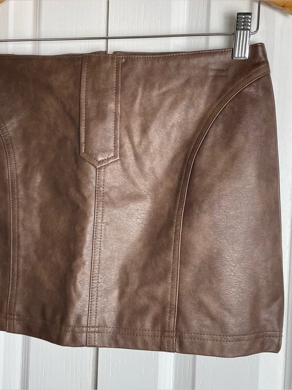 Madden NYC Faux Leather Mini Skirt Women’s XS Brown Lined Edgy Western Concert - Picture 3 of 10